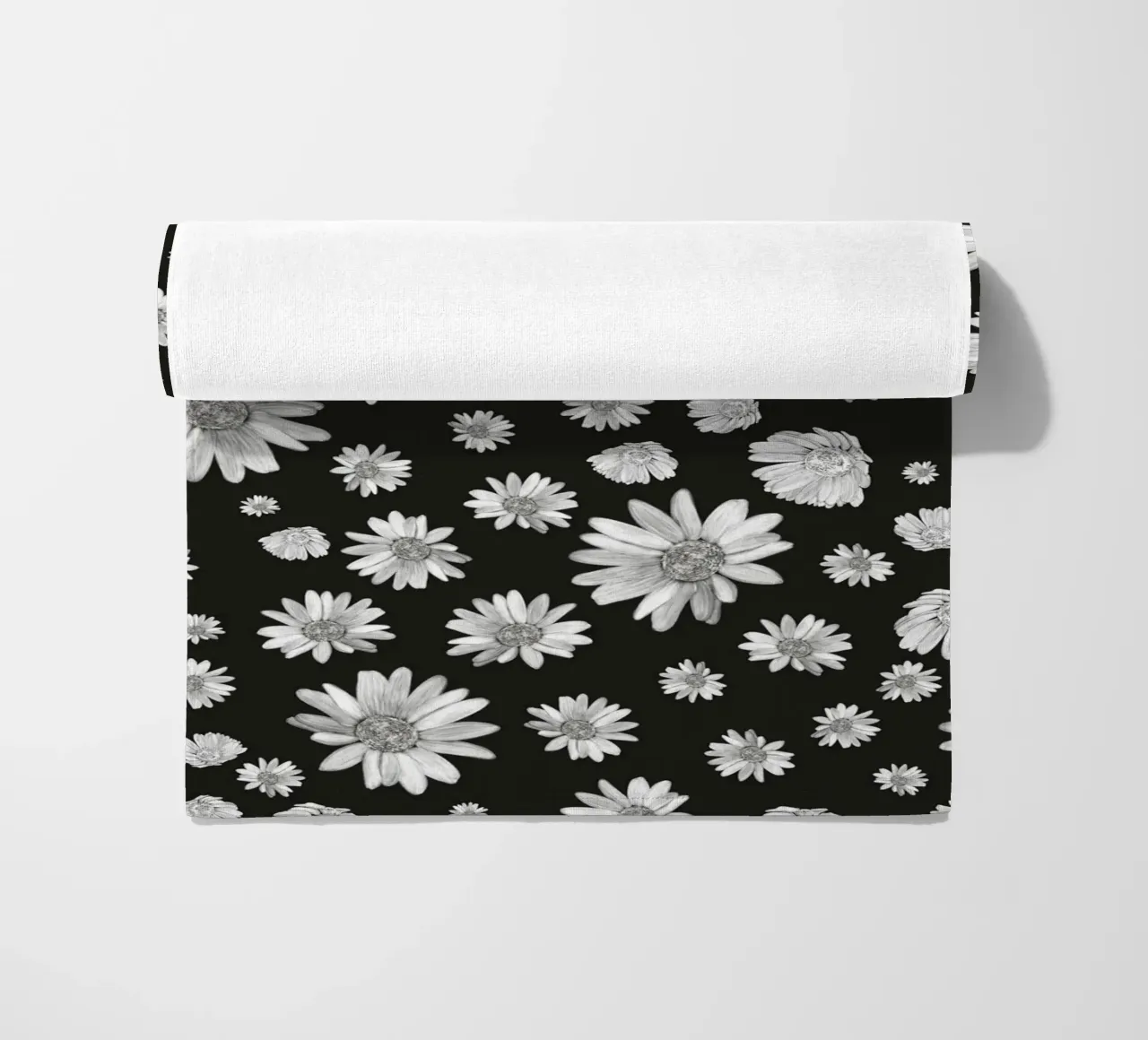 Modello di margherita semplice in bianco e nero telo mare da gulsengunel