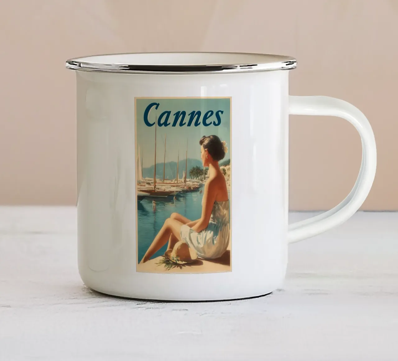 Manifesti di viaggio d'epoca di Cannes tazza in smalto da Vintage Travel Art