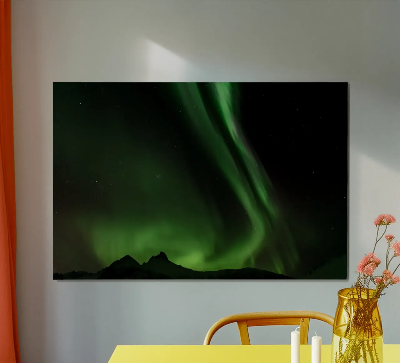Sinfonia dell'aurora boreale, Norvegia poster con telaio in plastica da PhotoVibe Decor