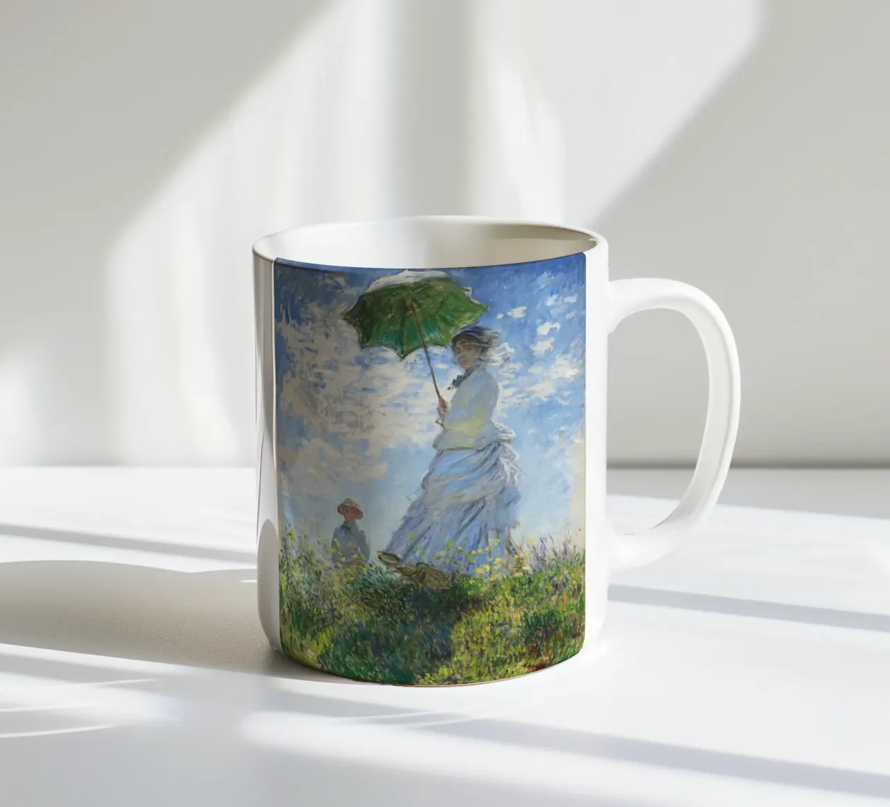 Madame Monet e suo figlio (1875) di Claude Monet tazza in ceramica da Classic Art Prints