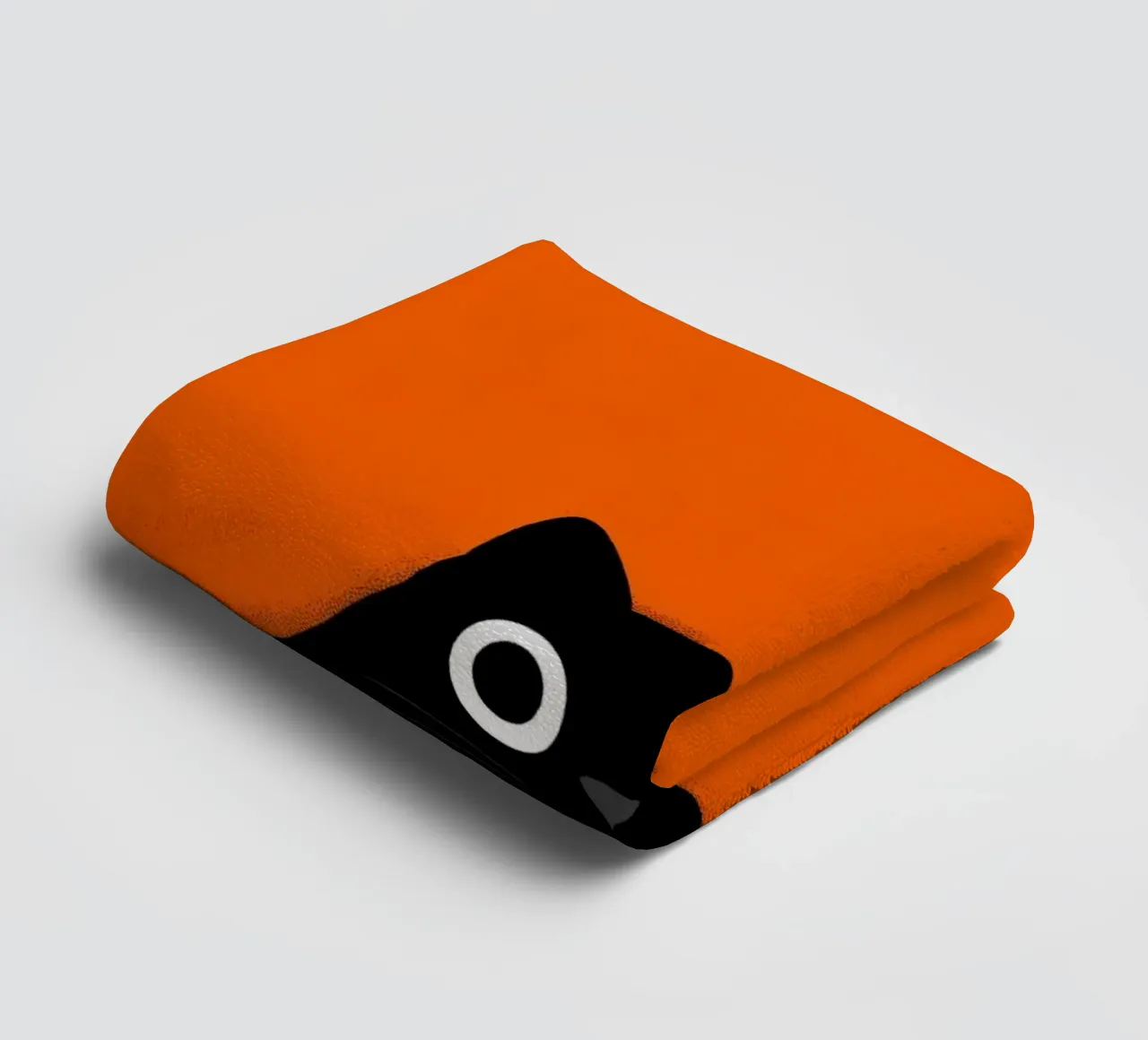 Peekaboo cat towel by Pictura