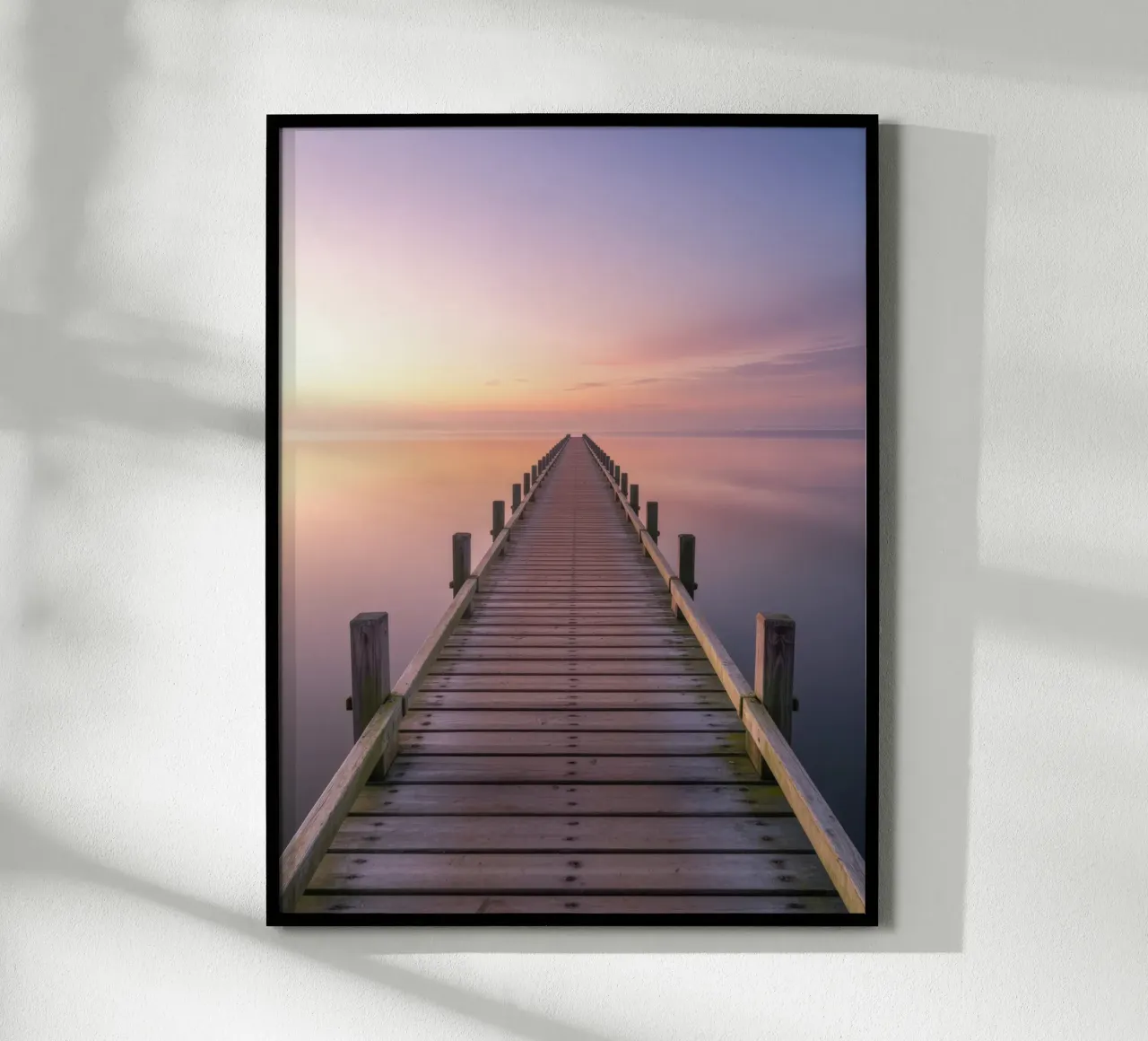 Steg am Meer im Sonnenuntergang poster con telaio in legno da RB-Digital-Paintings