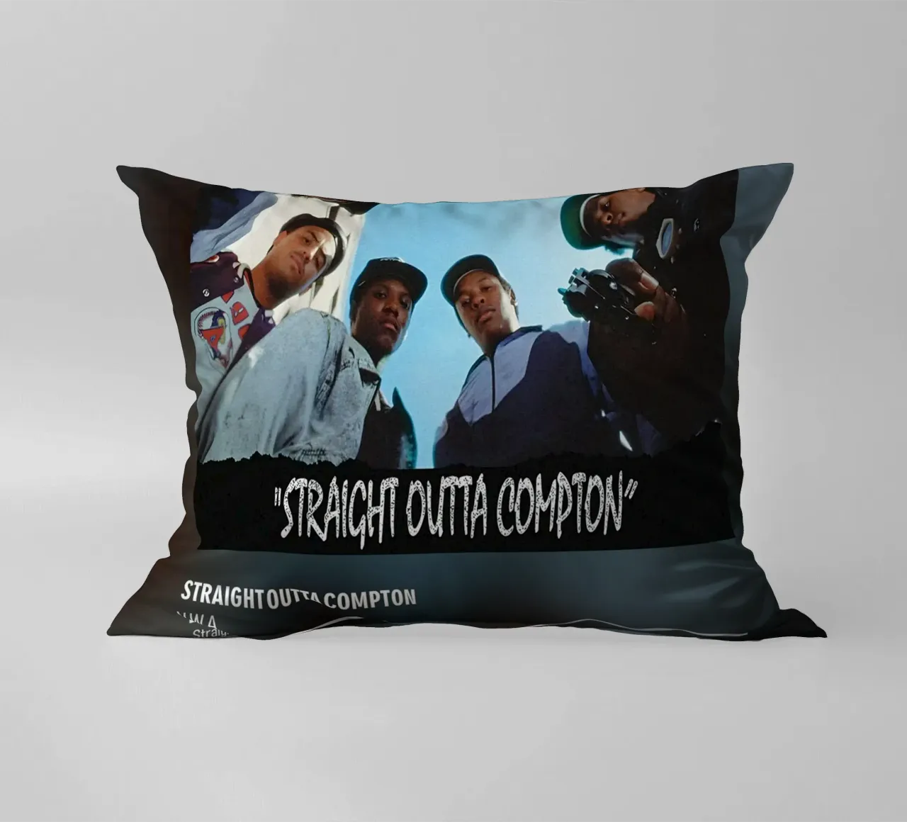 Straight Outta Compton by NWA cuscino da DGUnder
