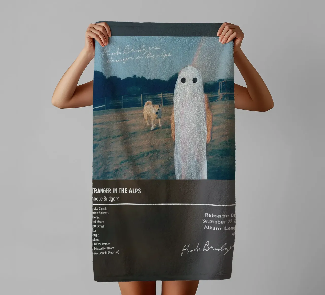 Stranger in the Alps (2017) by Phoebe Bridgers asciugamano da bagno da DGUnder