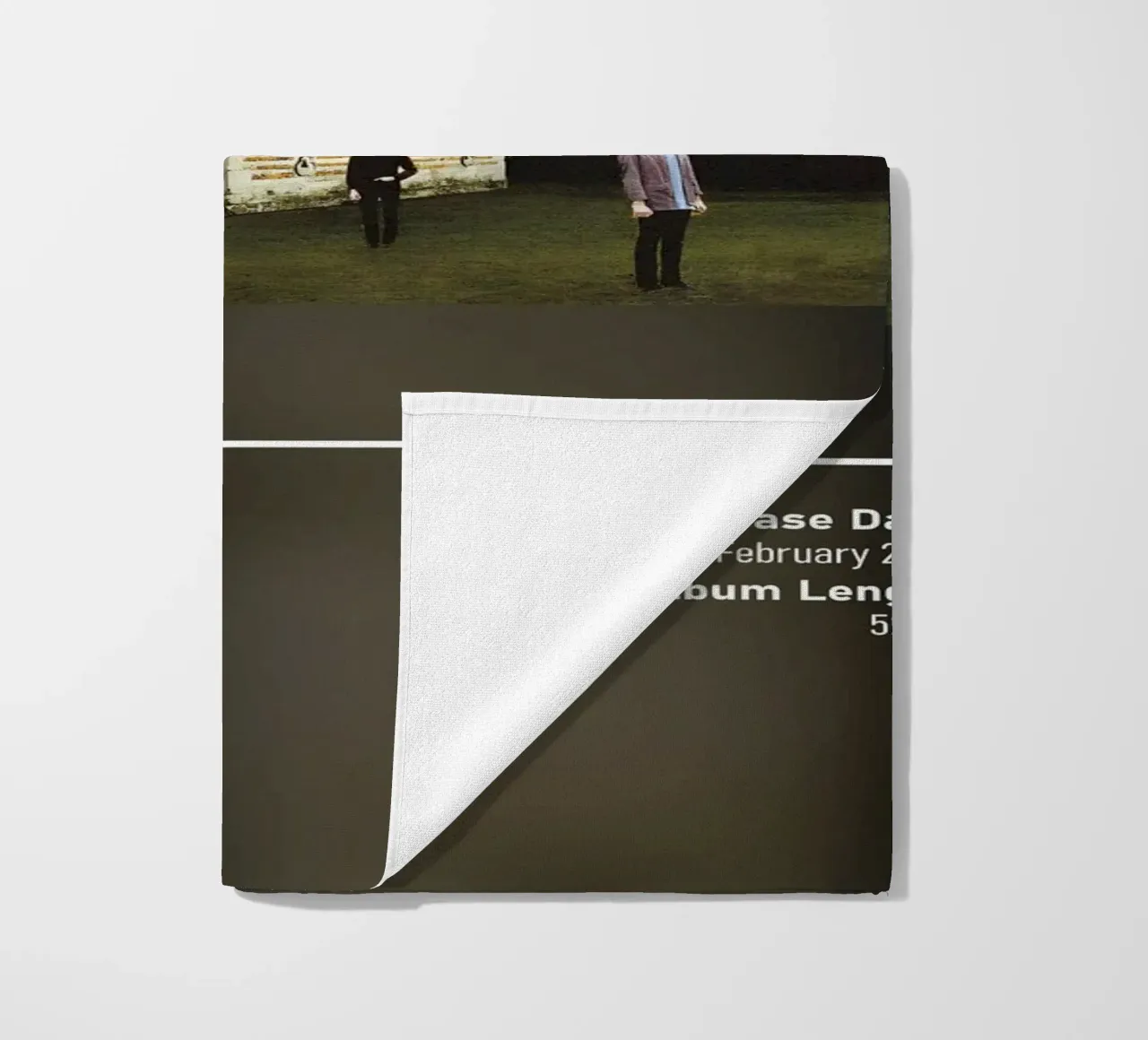 Sun Structures (2014) by Temples telo mare da DGUnder