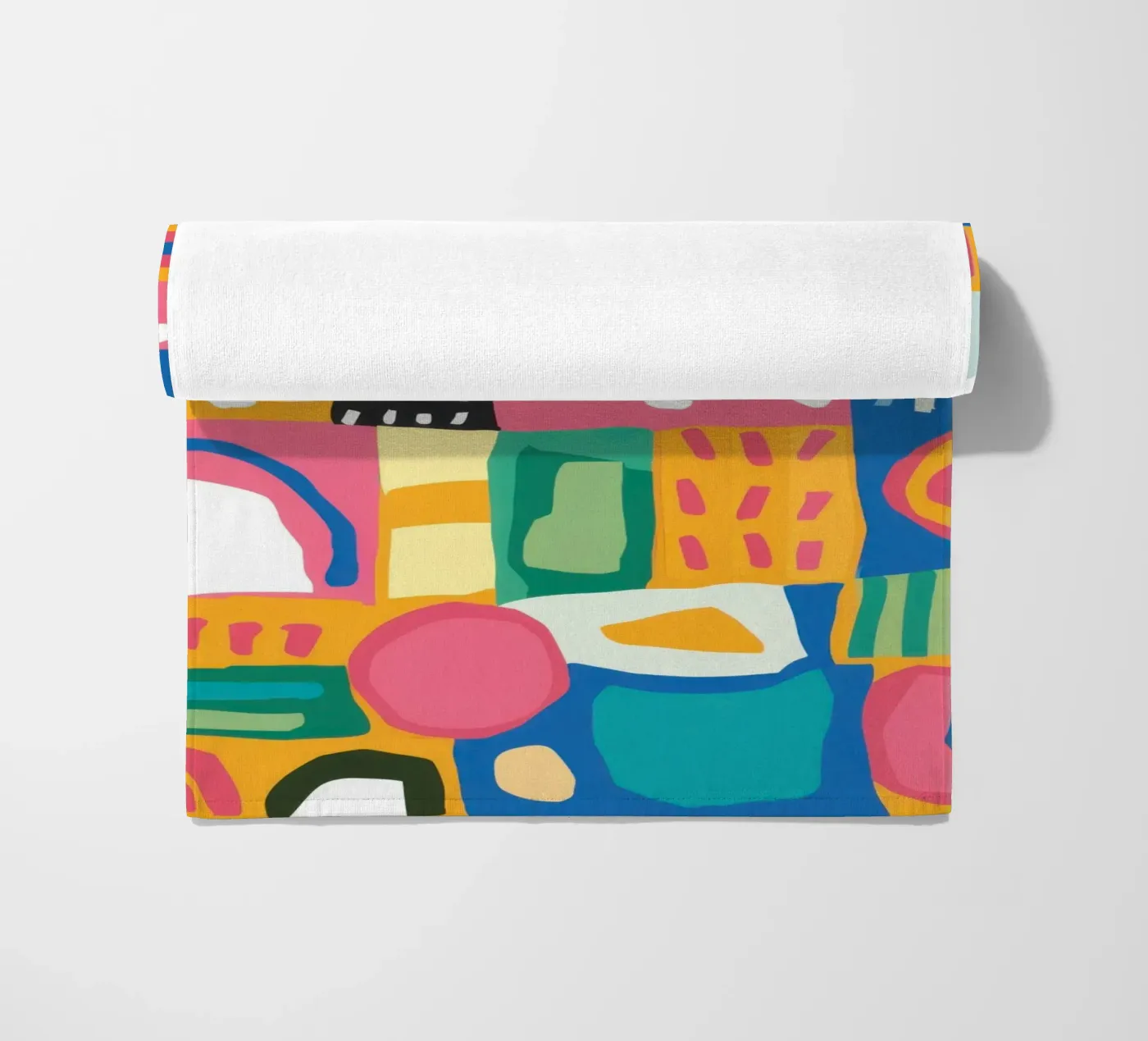 Vibrierende Textilien Patchwork Strandtuch von Reds Jays