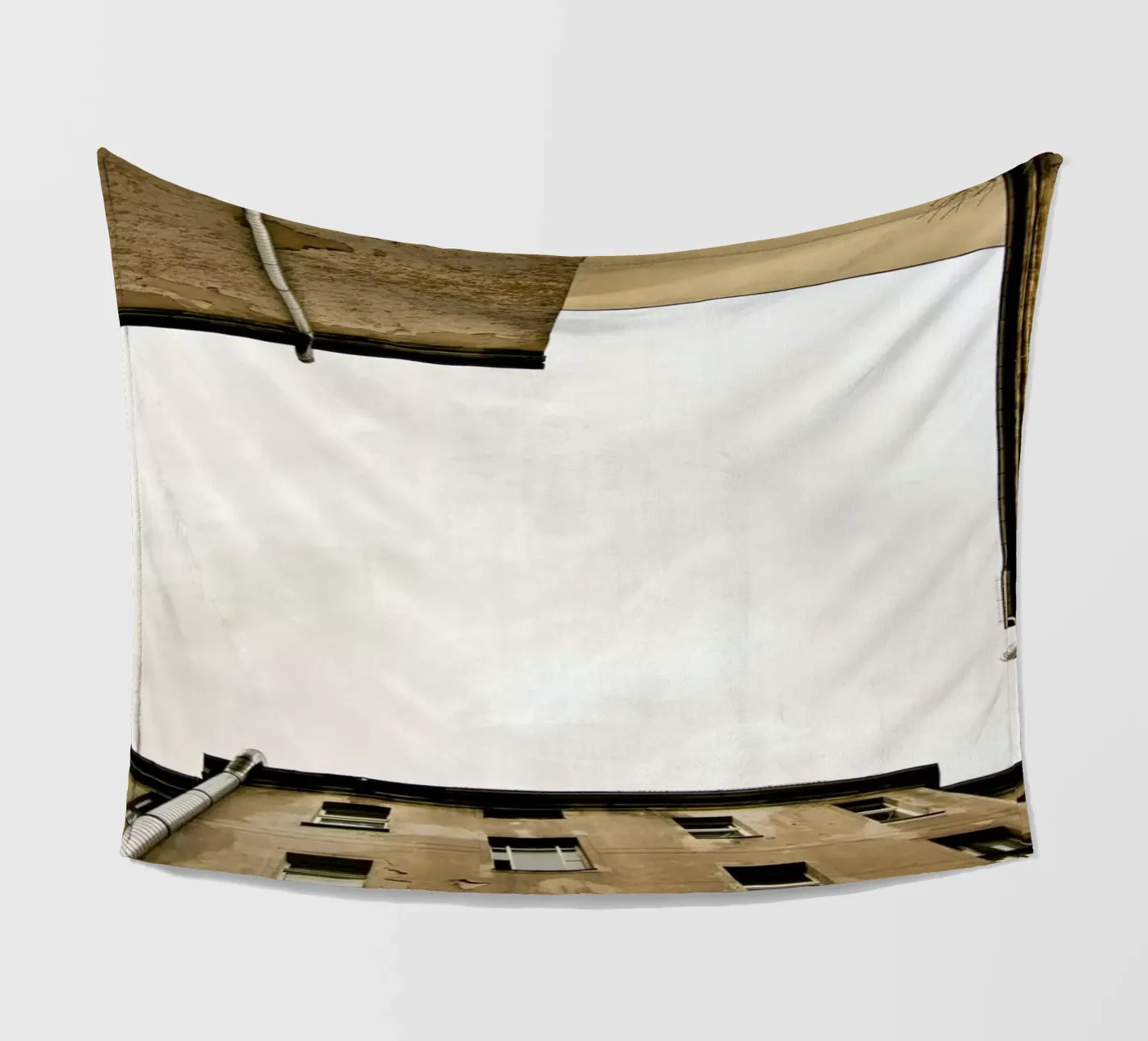 Hinterhof 12 Fleecedecke von Marc Gruninger