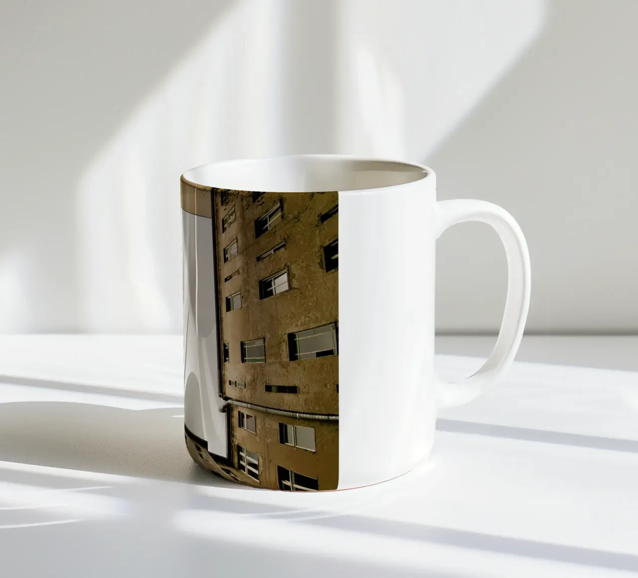 Hinterhof 12 tazza in ceramica da Marc Gruninger