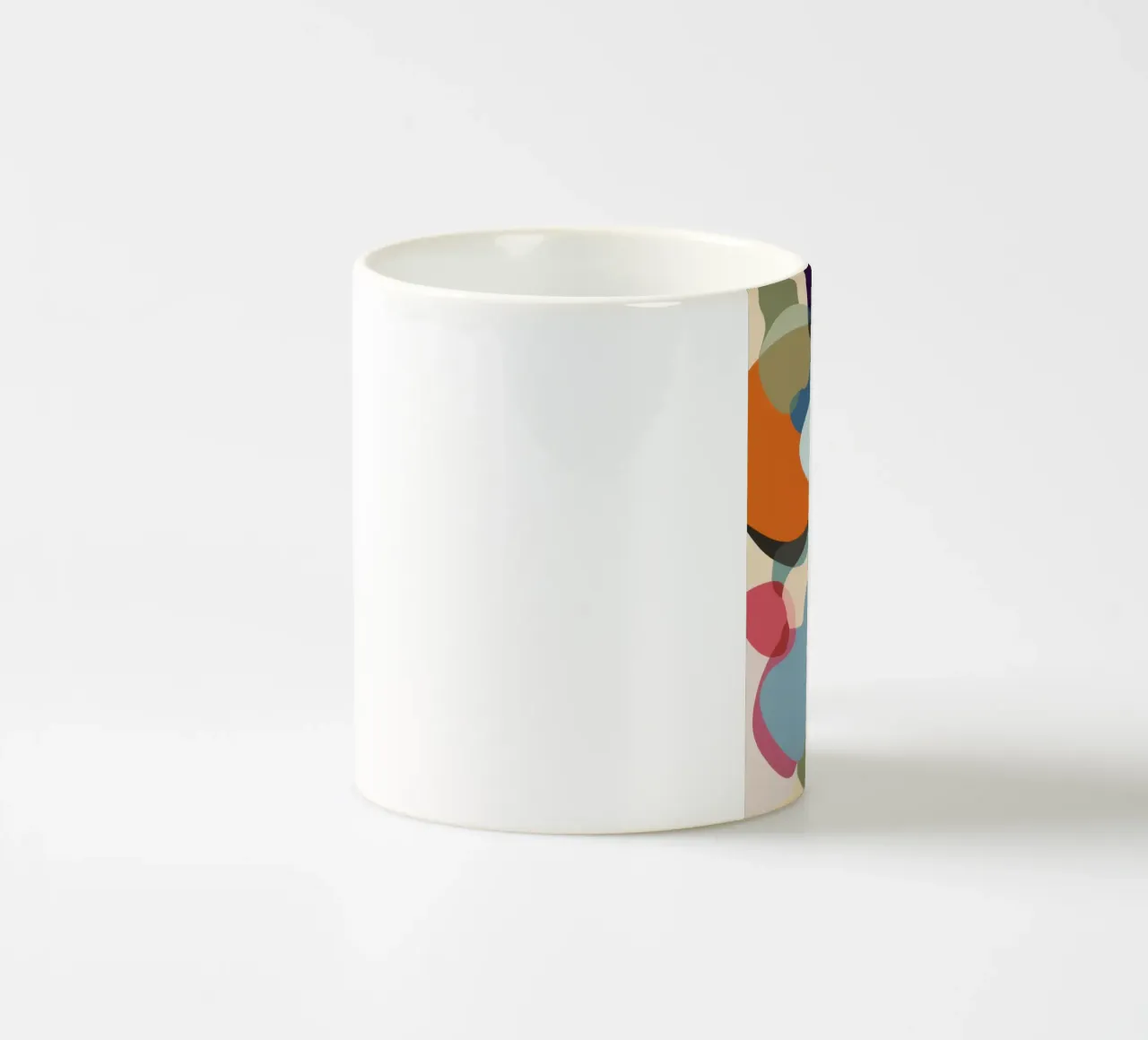 Sogni di colore sovrapposti tazza in ceramica da Flock Reverie