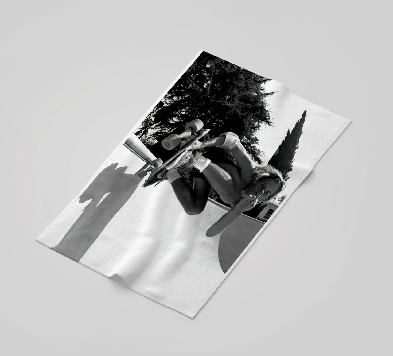 Lo skateboard F You telo mare da Black And White