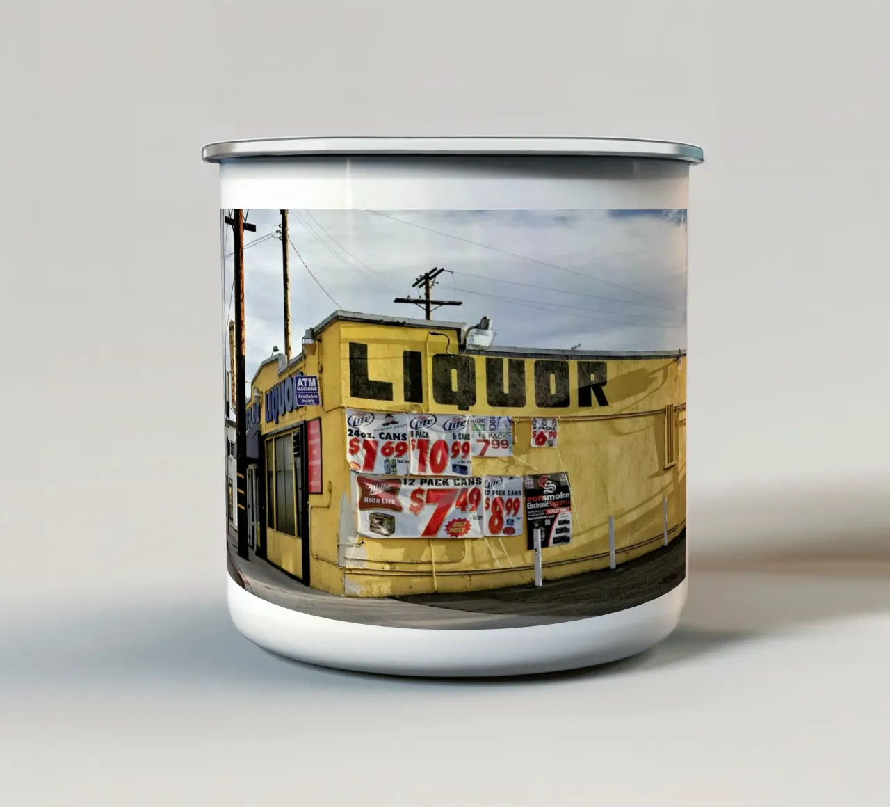 Liquor Store Culver City tazza in smalto da Marc Gruninger