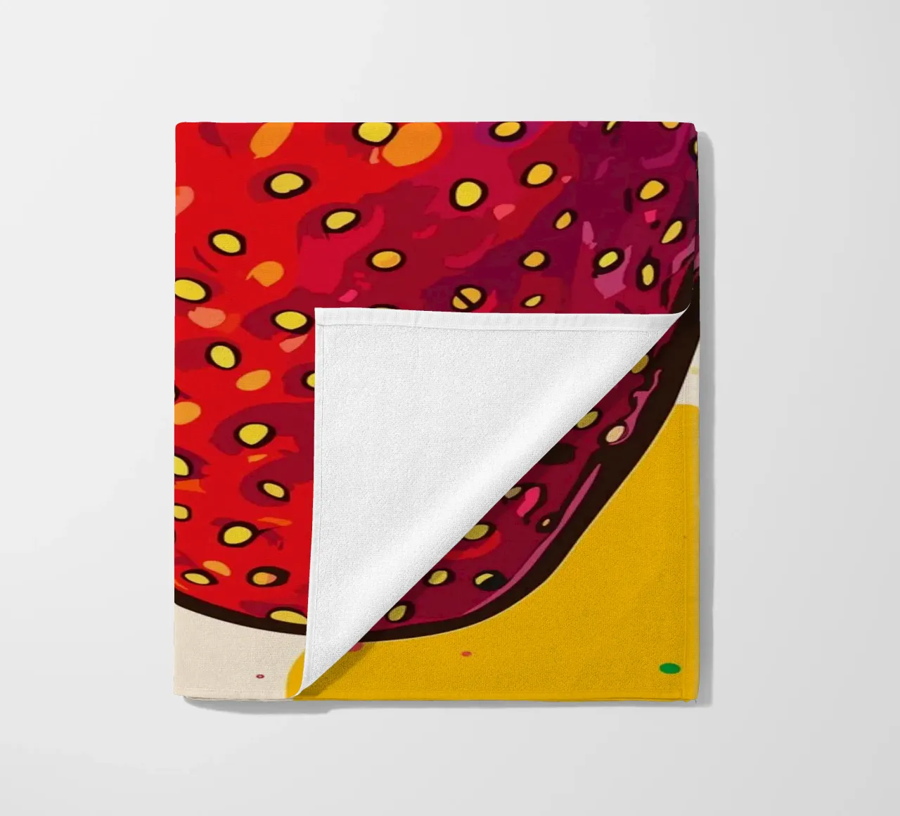 Fragola colorata in stile pop art telo mare da pixelbull - medieval art and more