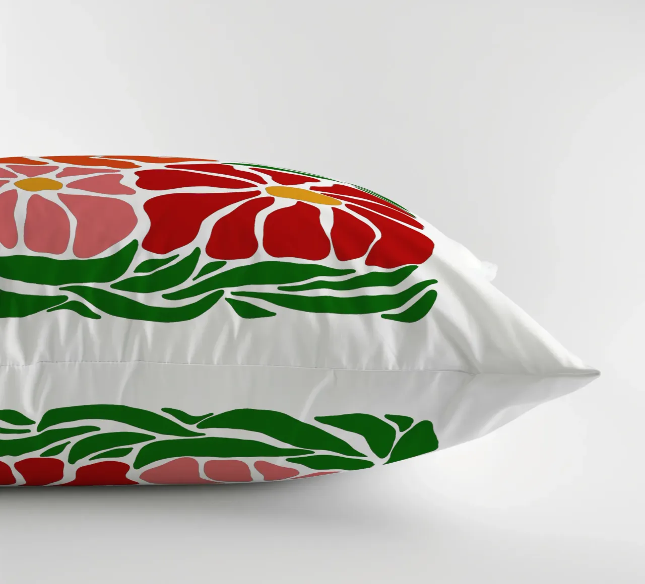 Bloom in june cuscino da TijanaArtStudio88