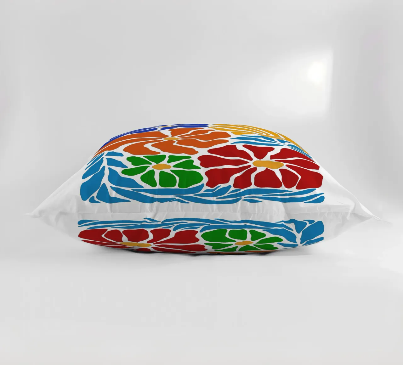 Bloom in july cuscino da TijanaArtStudio88