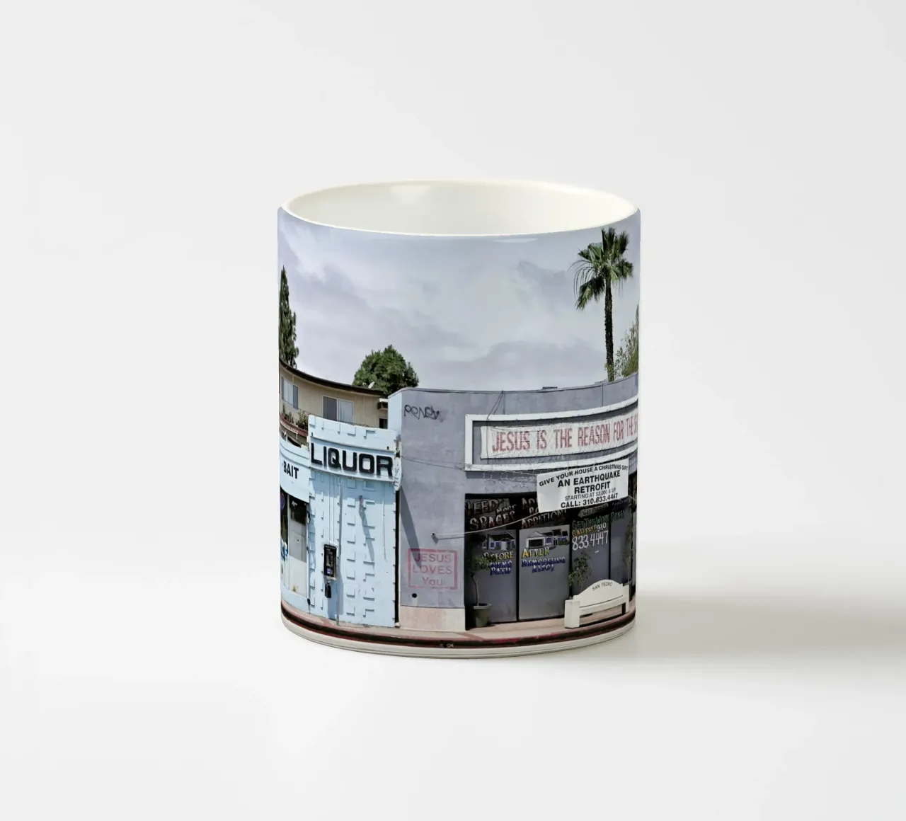 Liquor Store San Pedro tazza in ceramica da Marc Gruninger