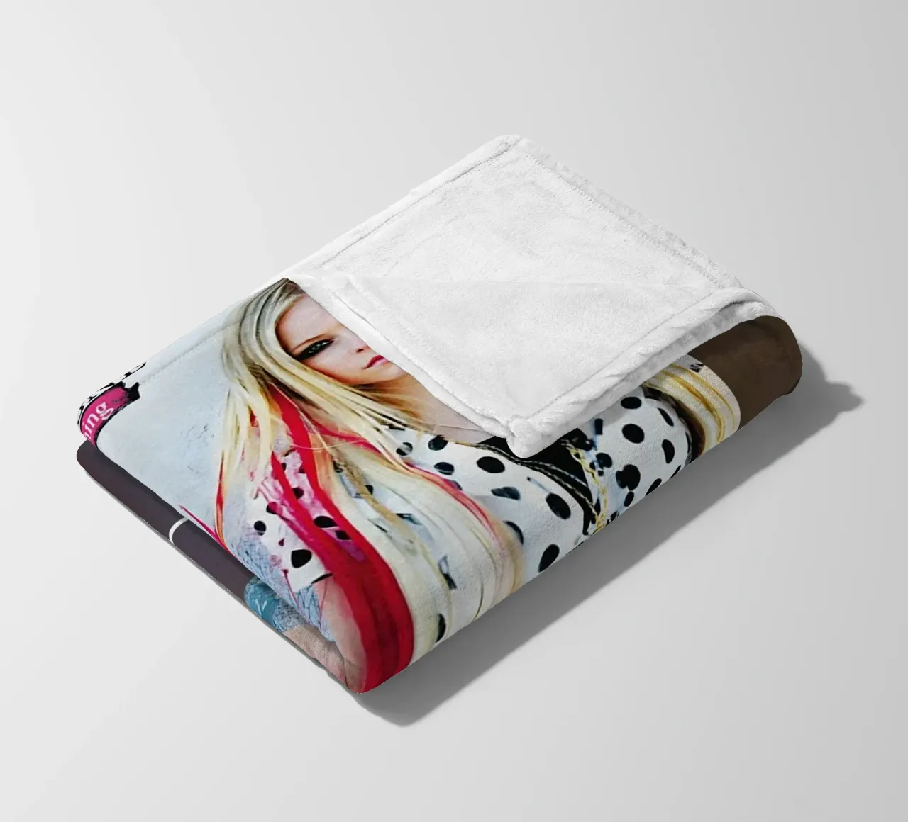 The Best Damn Thing by Avril Lavigne coperta in pile da DGUnder
