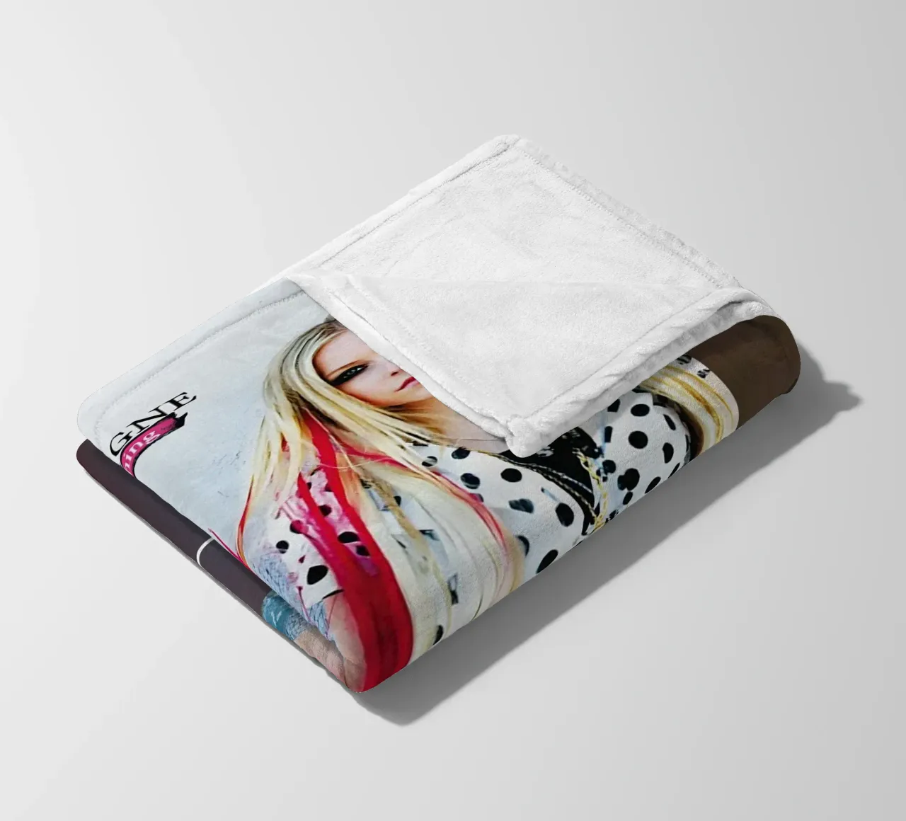 The Best Damn Thing by Avril Lavigne coperta in pile da DGUnder