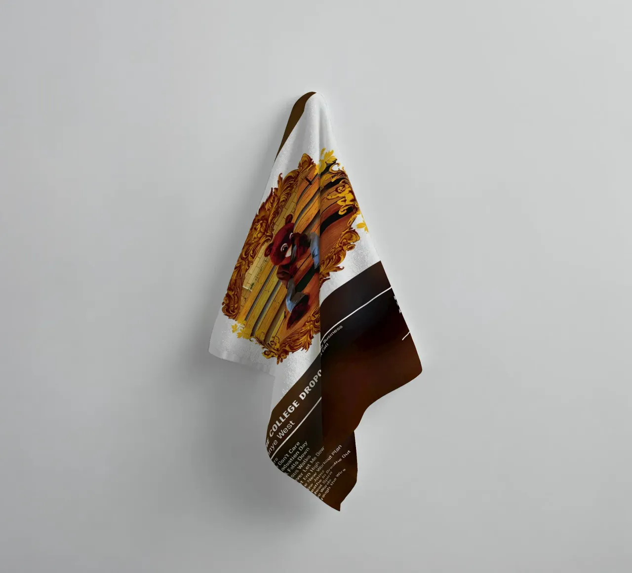 The College Dropout (2004) by Kanye West asciugamano da bagno da DGUnder