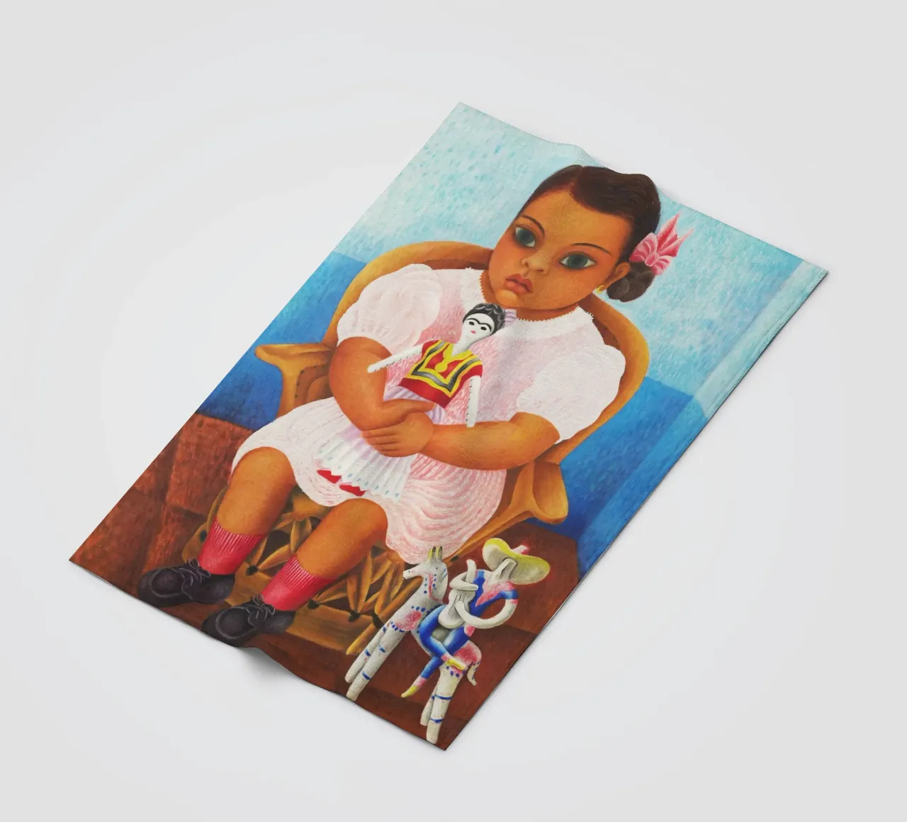 Ragazza con bambola di Rosa Rolanda coperta in pile da Classic Art Prints