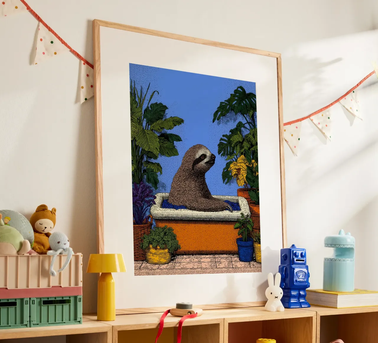 Bradipo nella vasca da bagno: Divertente tenda da doccia pop art per il bagno poster da Kaji