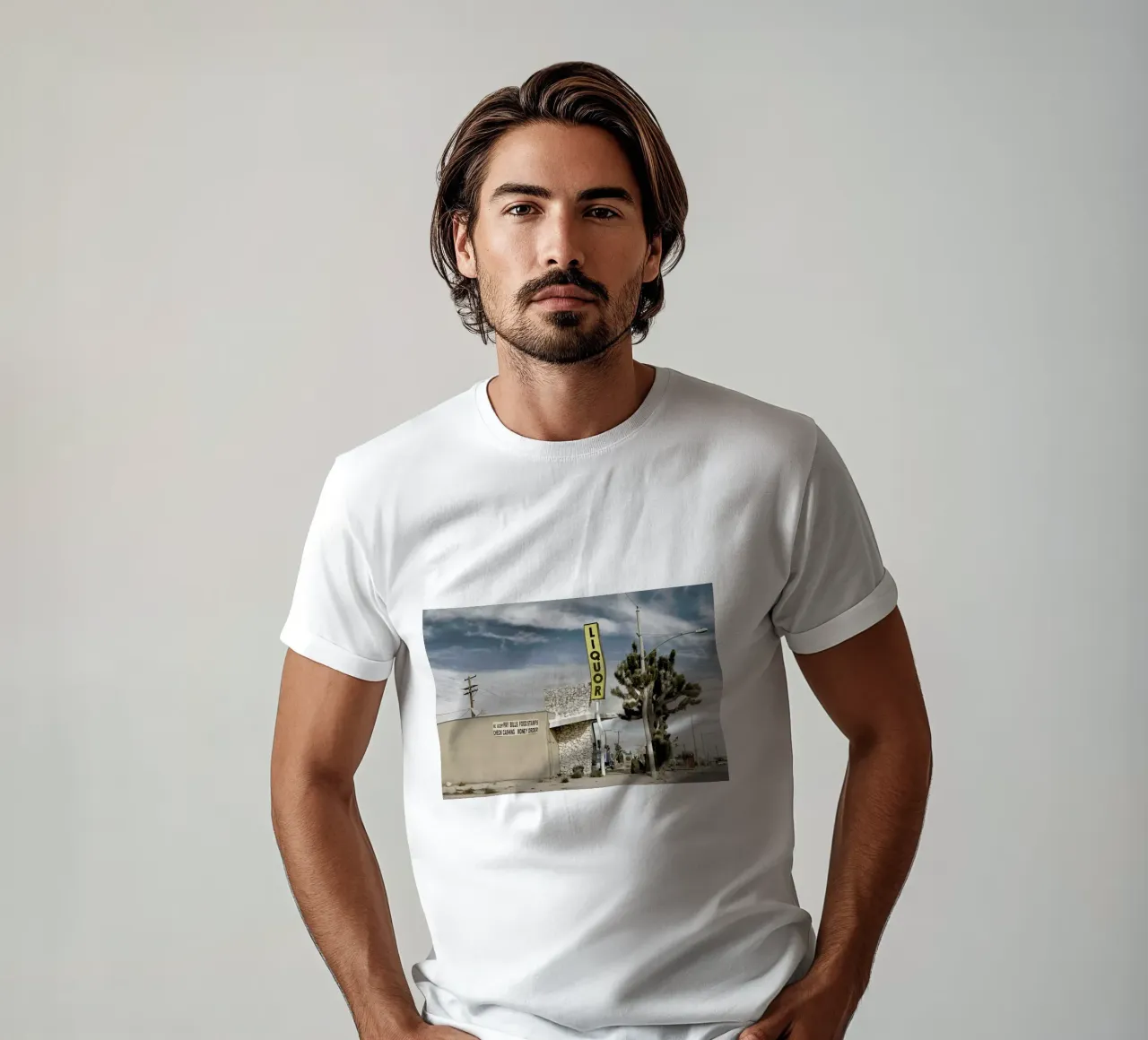 Liquor Store Yucca Valley t-shirt da Marc Gruninger