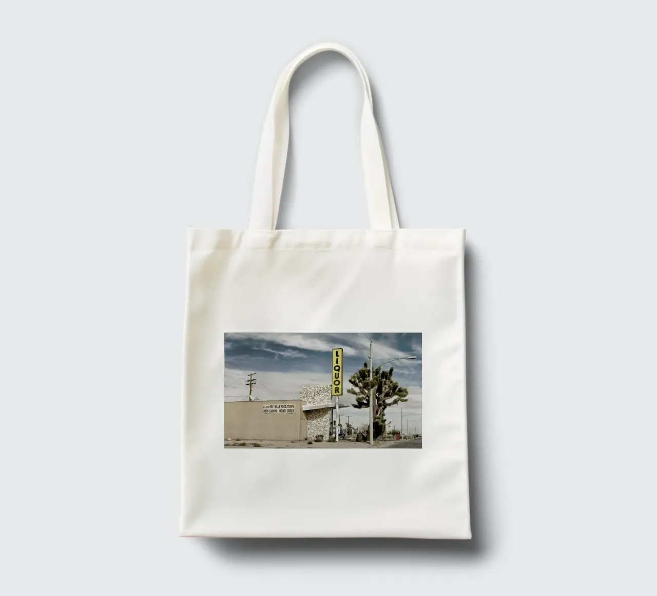 Liquor Store Yucca Valley borsa in juta da Marc Gruninger