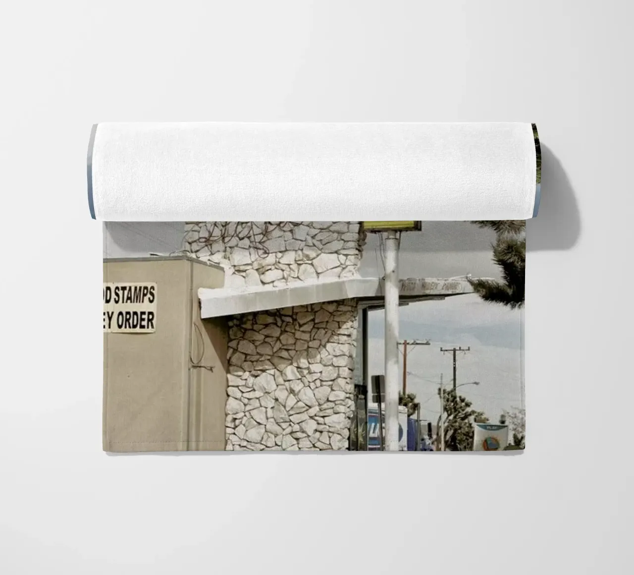 Liquor Store Yucca Valley telo mare da Marc Gruninger