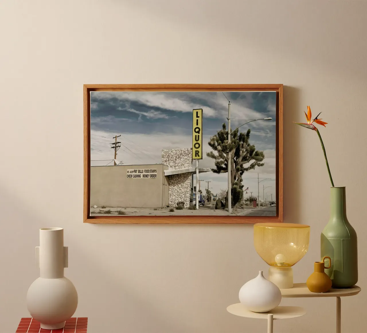 Liquor Store Yucca Valley tela con Cornice a cassetta da Marc Gruninger