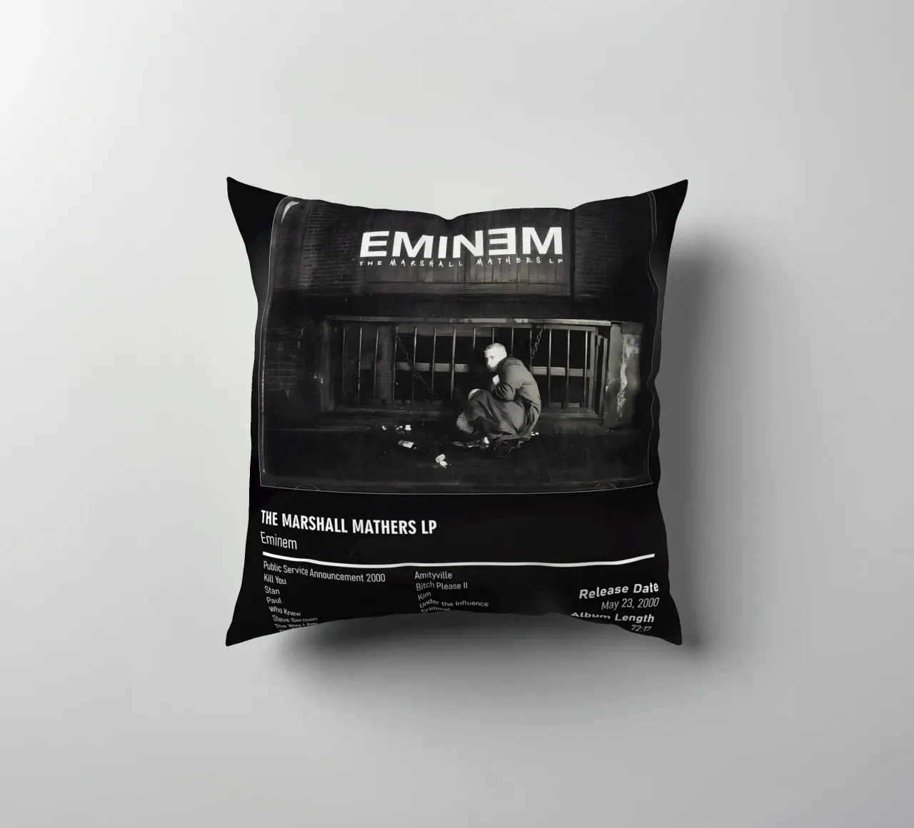 The Marshall Mathers LP (2000) by Eminem cuscino da DGUnder