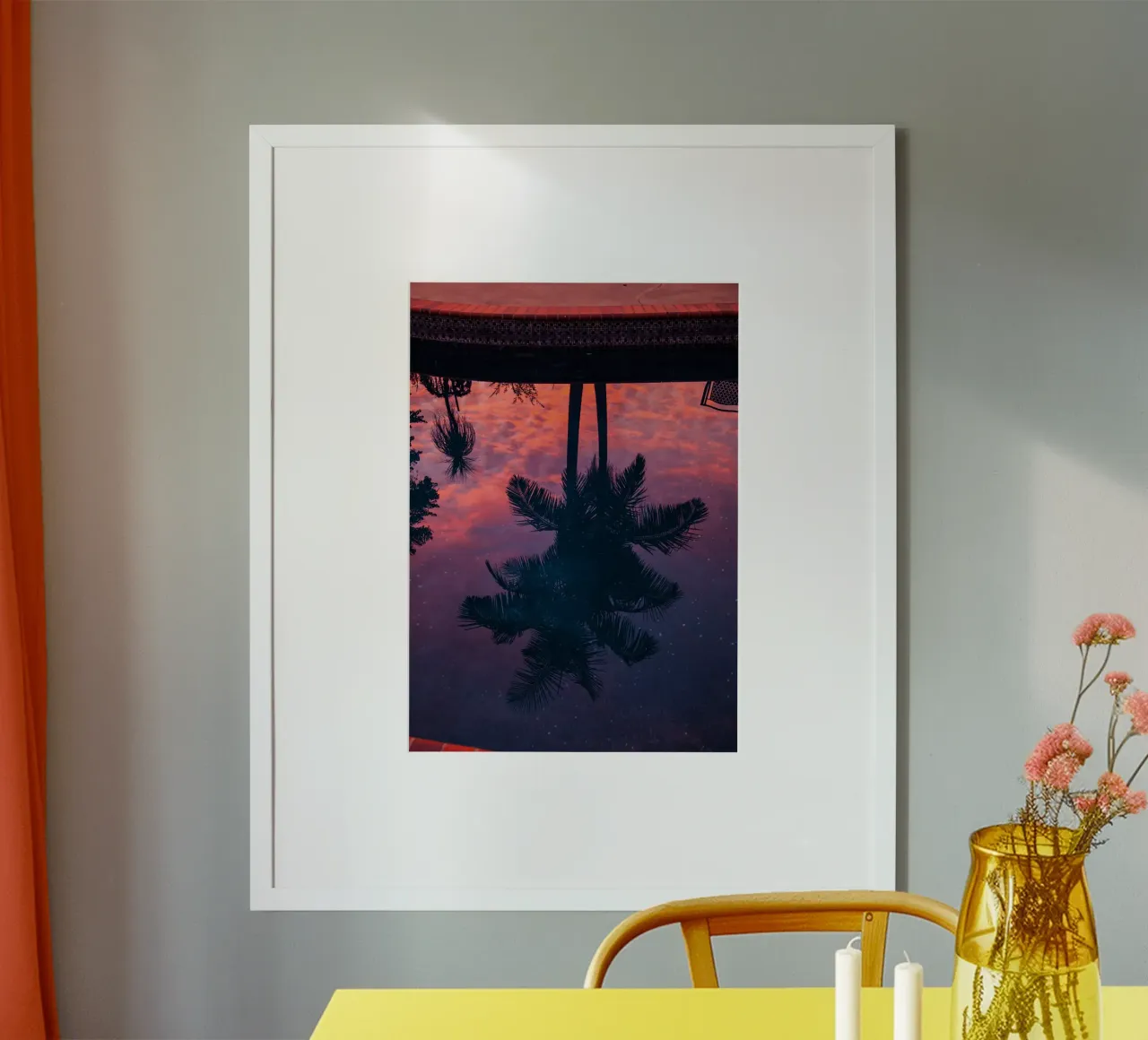 Sussurri di palme poster con telaio in alluminio da PhotoVibe Decor