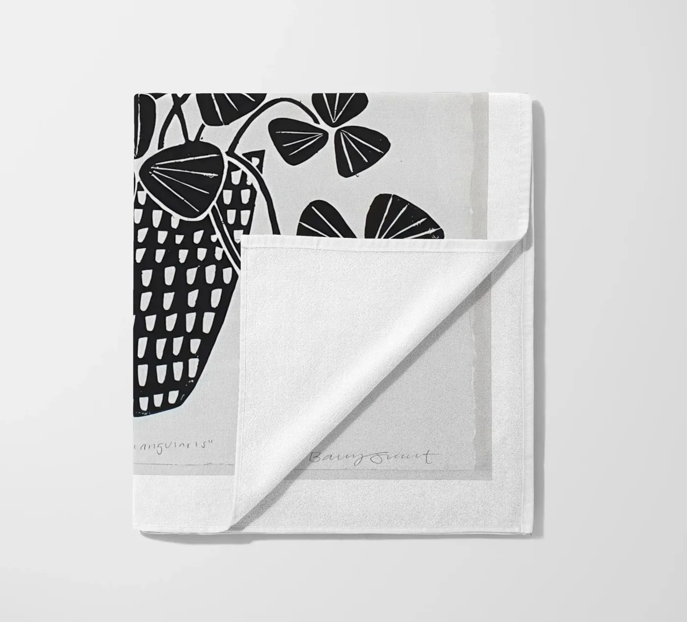 Floral beach towel by Jose