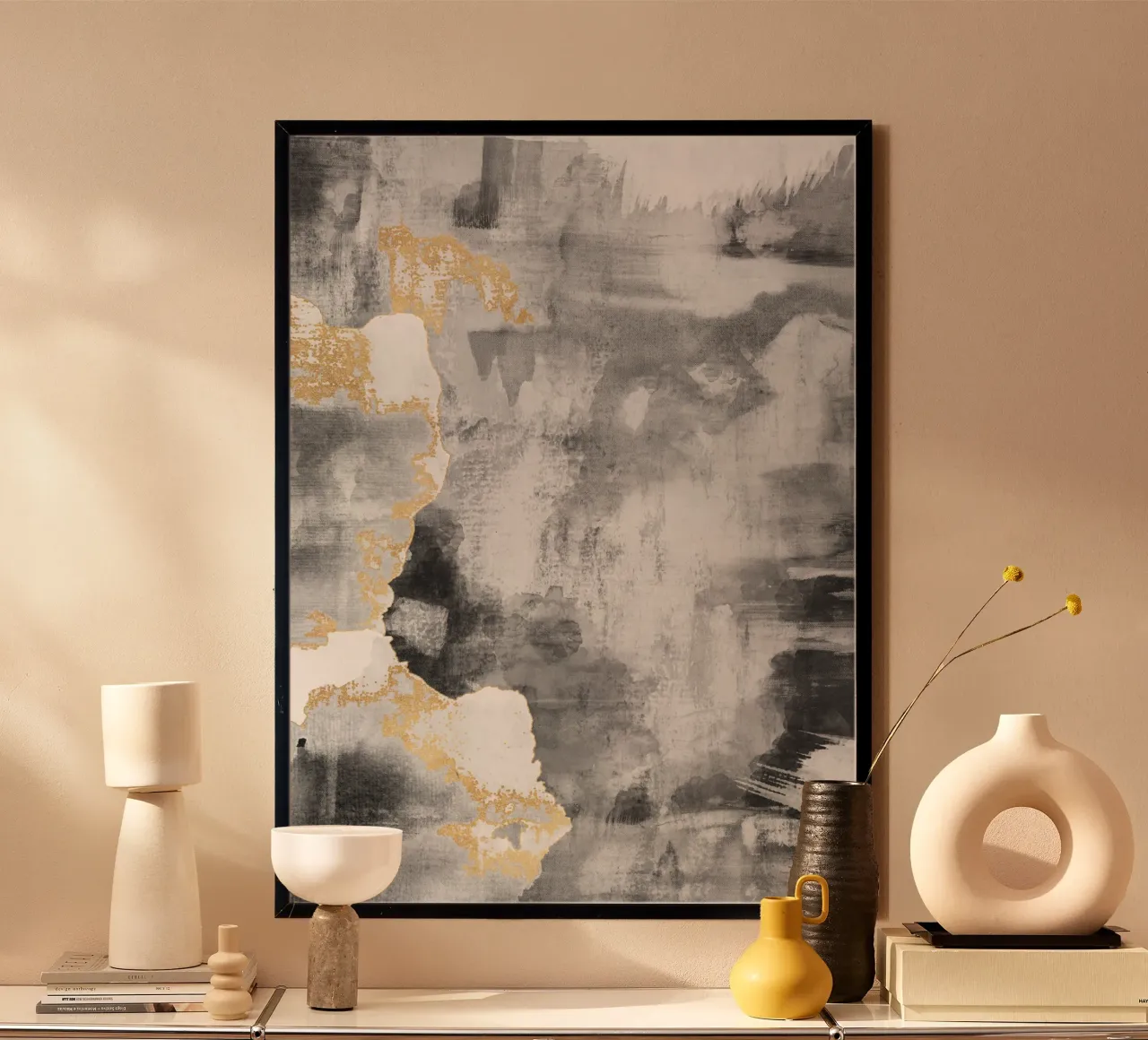 abstract art gray texture and white 2 poster con telaio in plastica da vintageshop