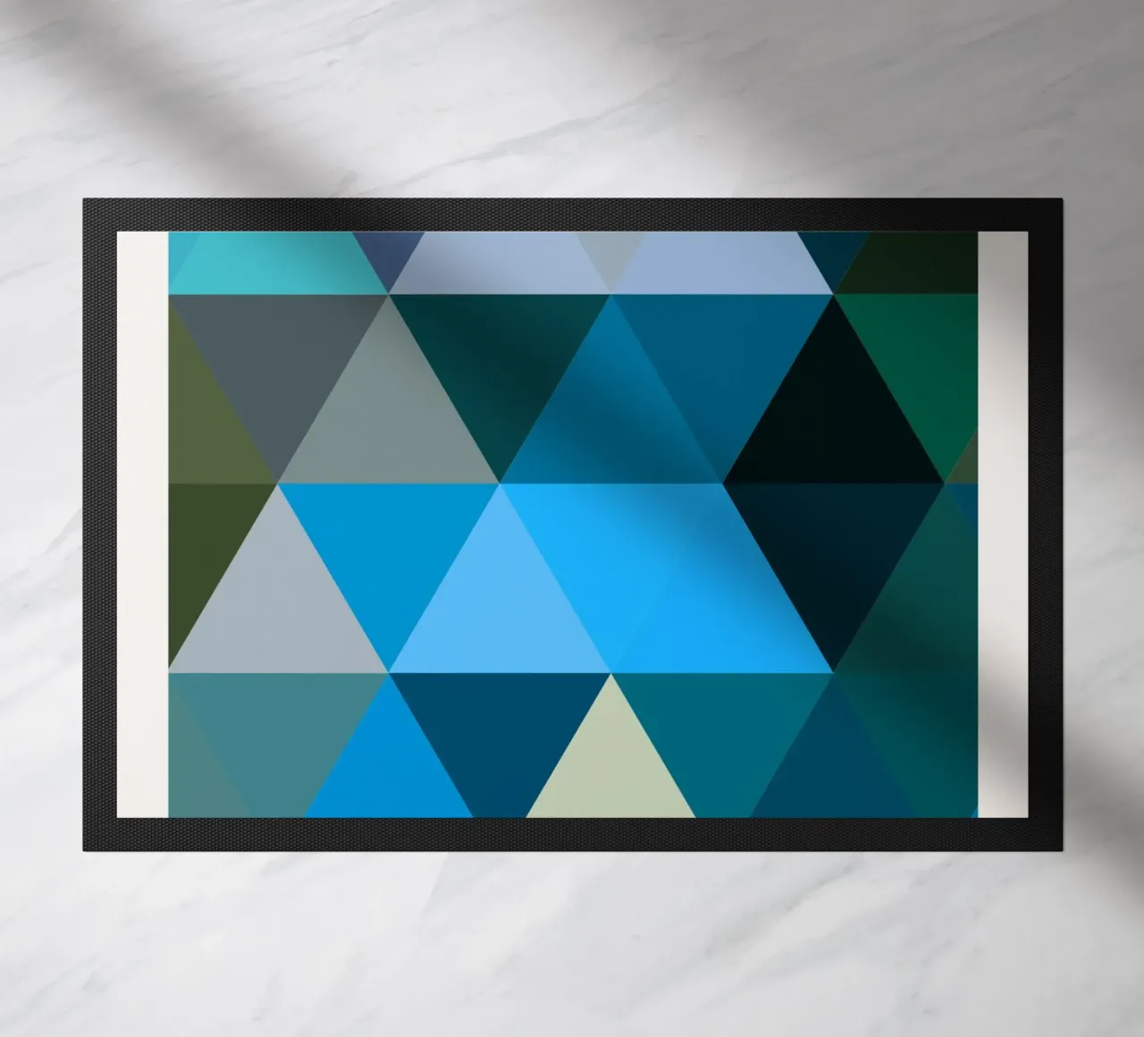 Bauhaus Triangle Pattern - Poster geometrico blu e verde zerbino da Studio Vibe