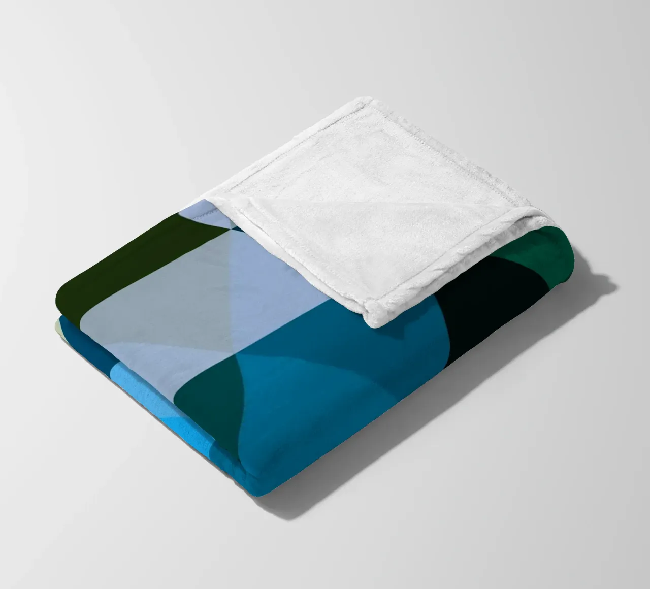 Bauhaus Triangle Pattern - Poster geometrico blu e verde coperta in pile da Studio Vibe
