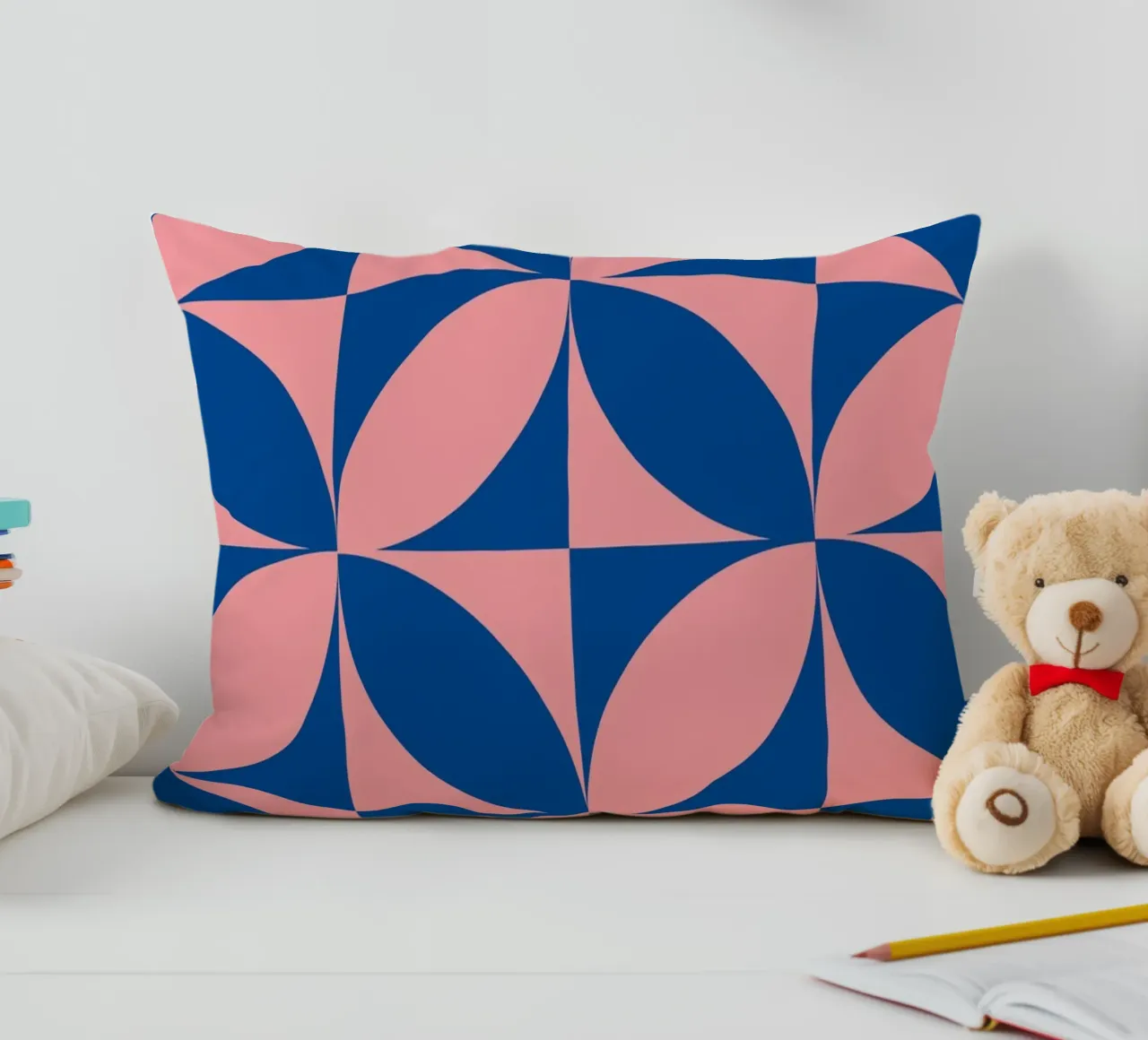 Geometria floreale retrò cuscino da Studio Vibe