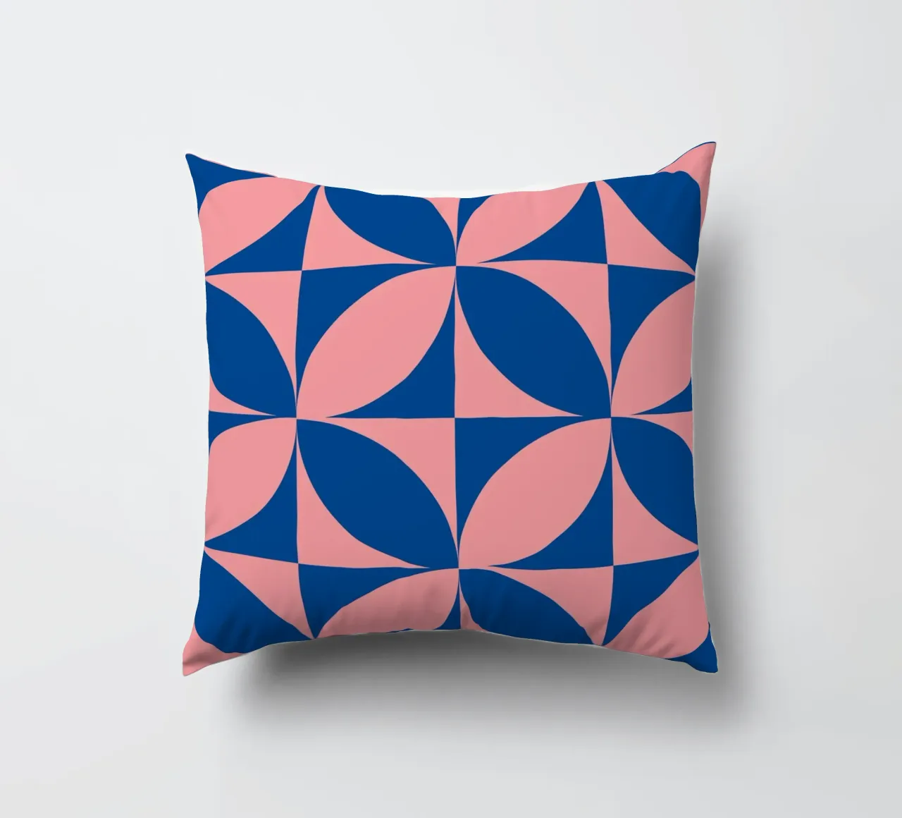 Geometria floreale retrò cuscino da Studio Vibe