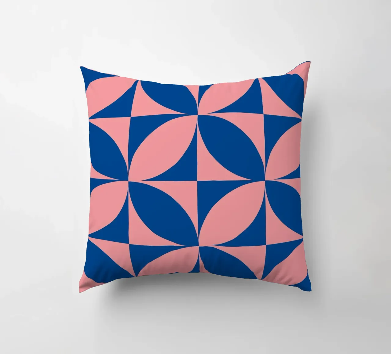 Geometria floreale retrò cuscino da Studio Vibe