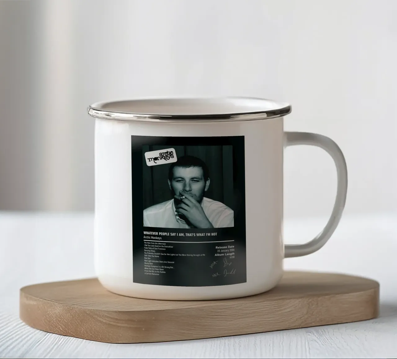 Whatever People Say I Am, That’s What I’m Not (2006) tazza in smalto da DGUnder