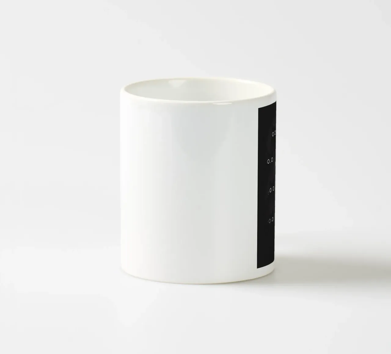 Un gruppo di gatti neri tazza in ceramica da Manuela