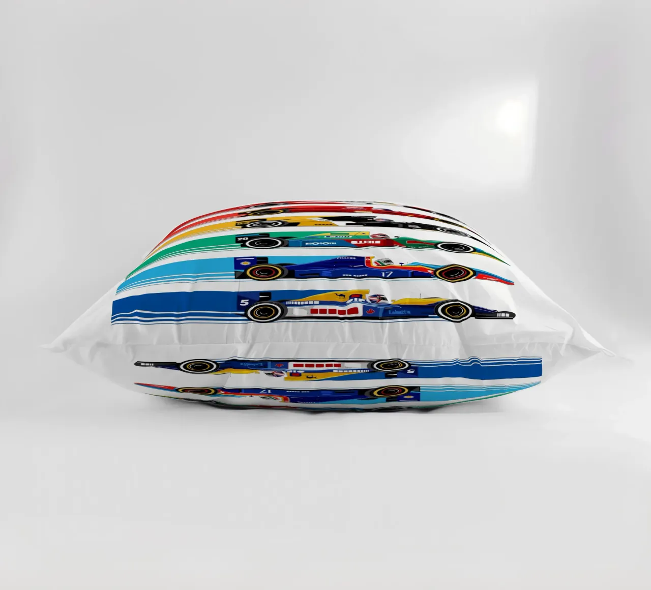 Auto da corsa di Formula retrò cuscino da Mariel Toigo