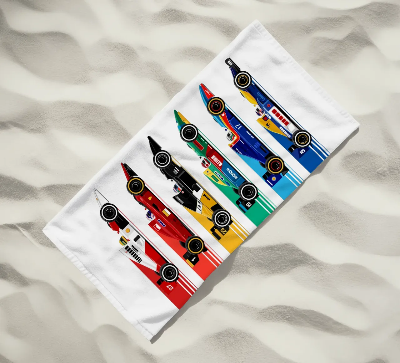 Auto da corsa di Formula retrò telo mare da Mariel Toigo