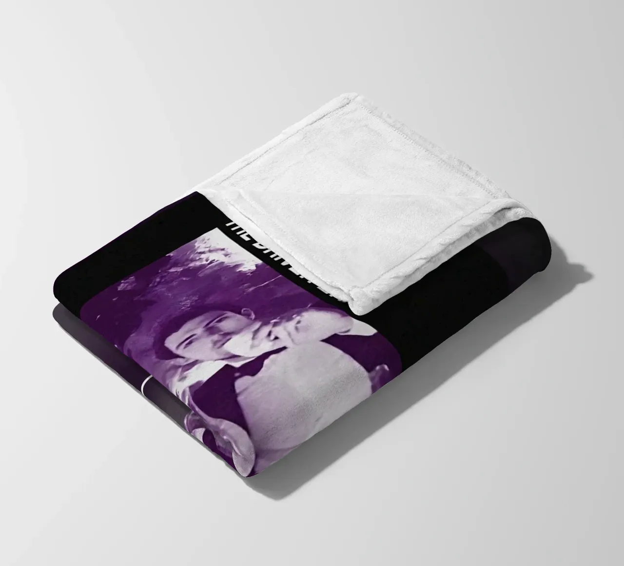 X By The Driver Era coperta in pile da DGUnder