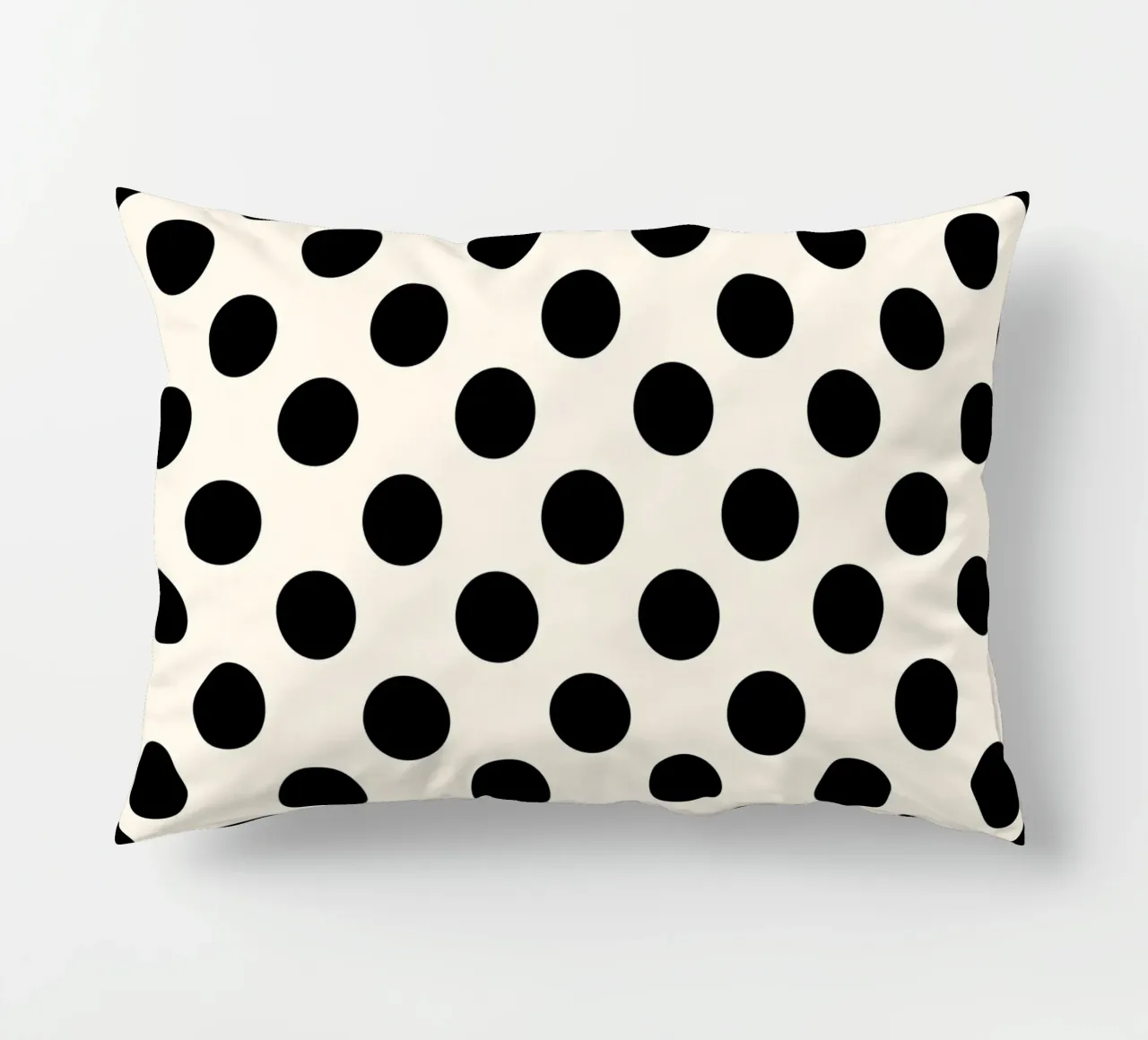 Black and white polka dots cuscino da TijanaArtStudio88