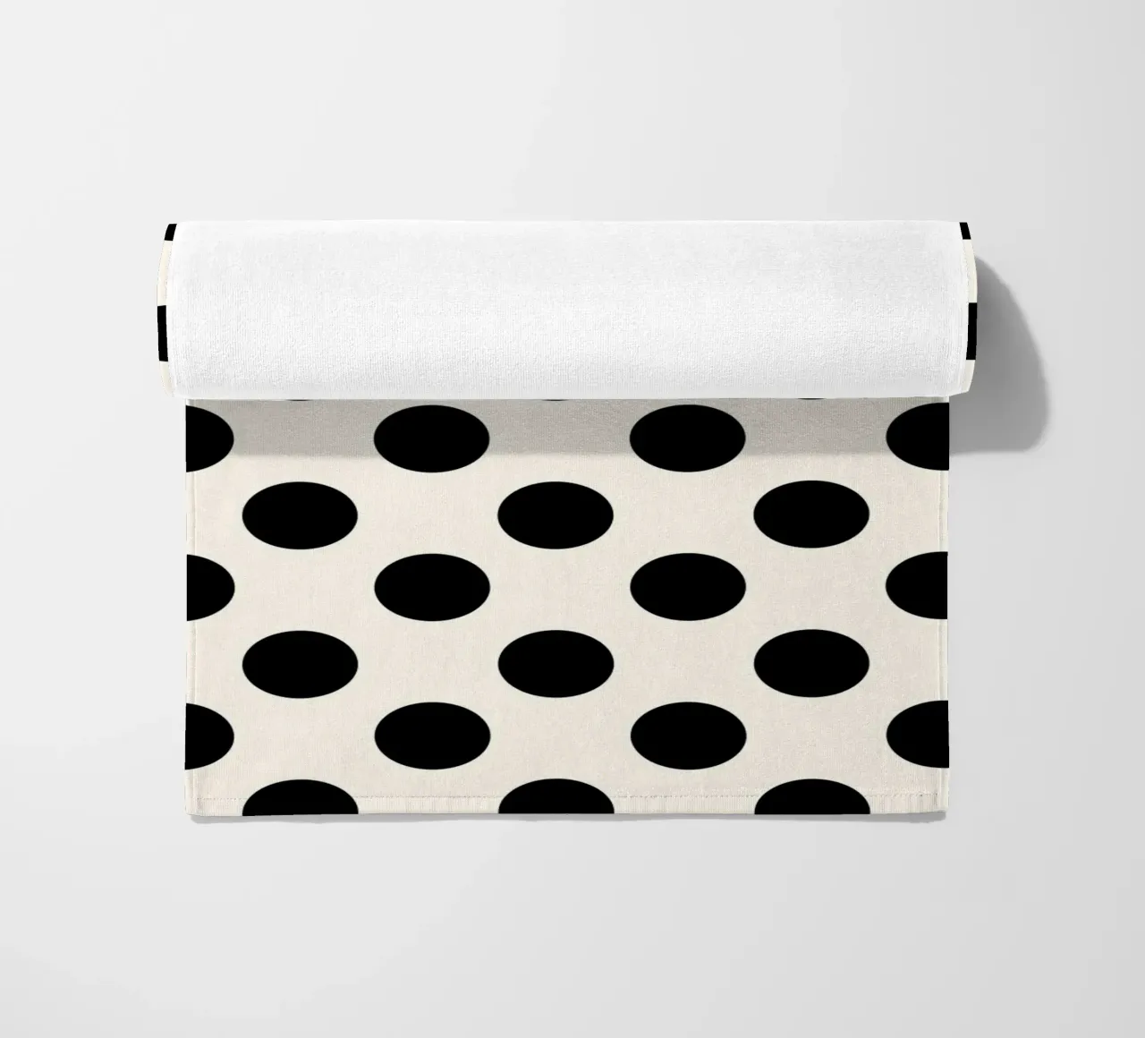 Black and white polka dots telo mare da TijanaArtStudio88