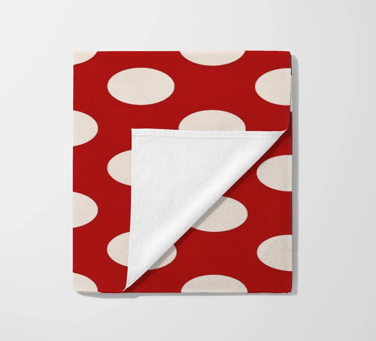 Polka dots on red telo mare da TijanaArtStudio88