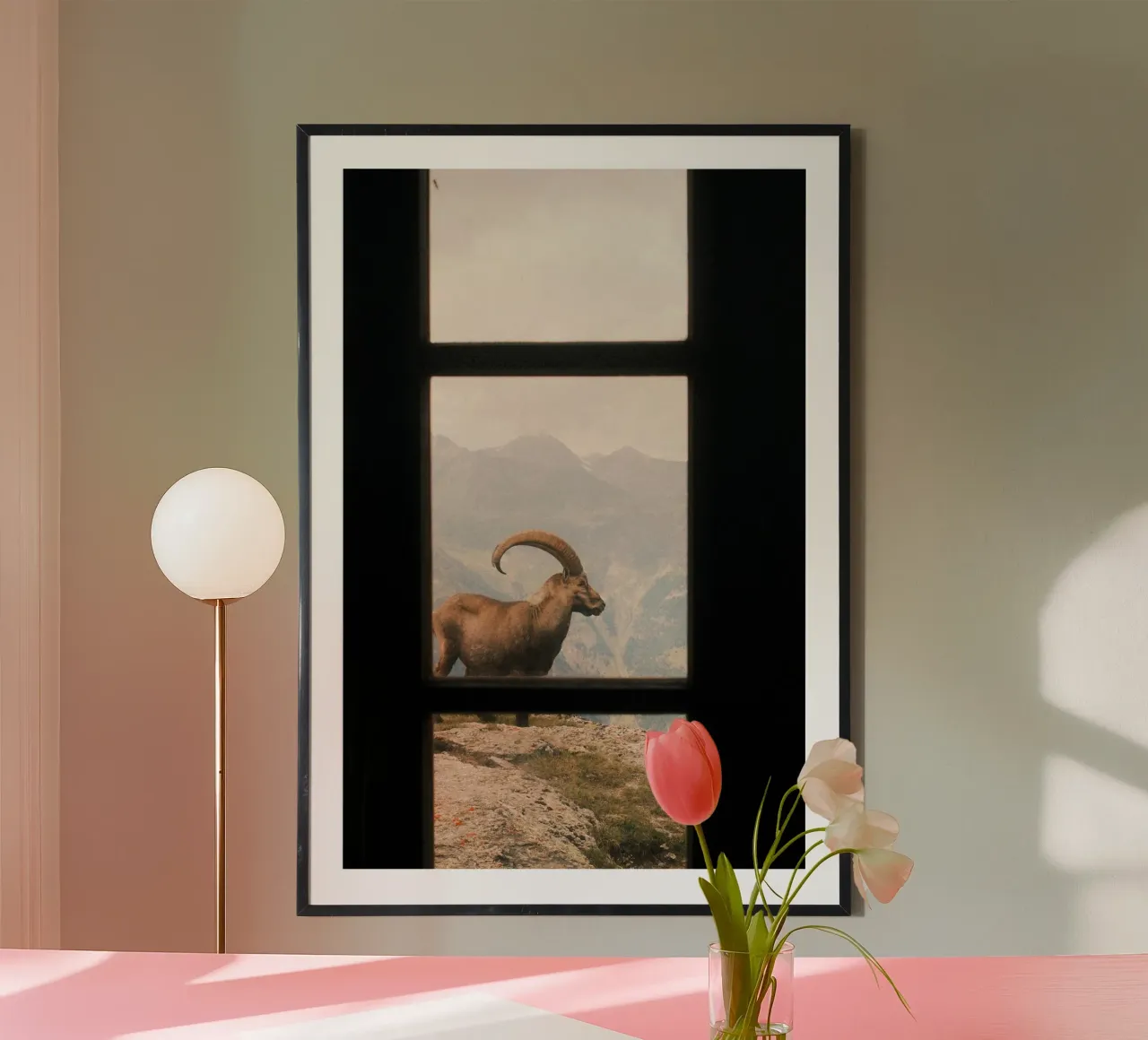 Alpine Ibex Vista: Mountain Majesty poster con telaio in plastica da FujiSwiss