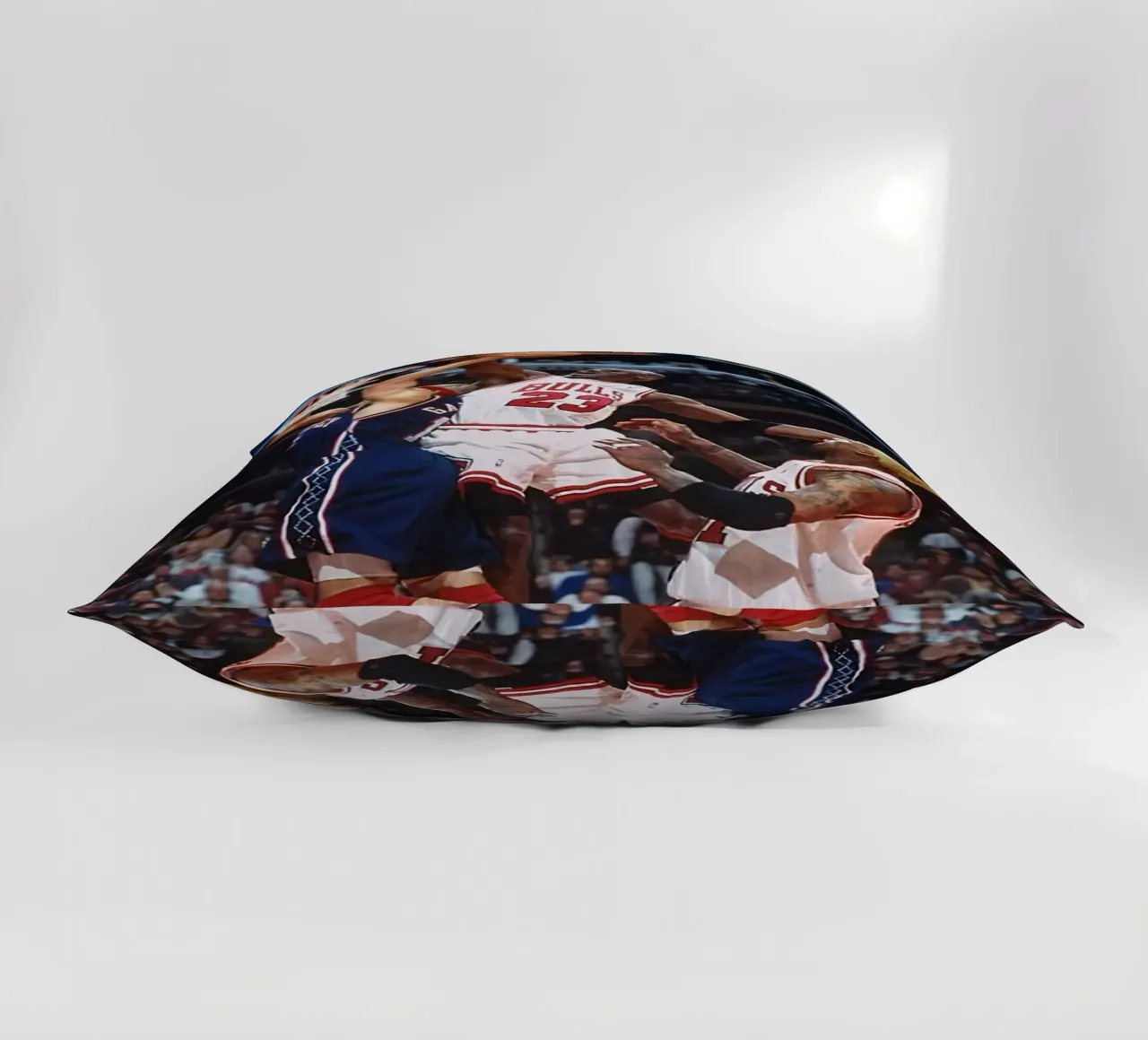 Salto di squadra dei Bulls cuscino da FAKE ARTWORK STORE