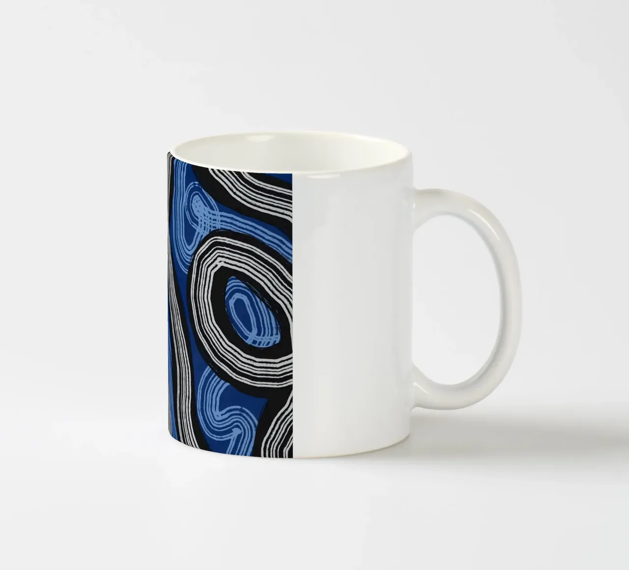 Astrazione delle linee 25 tazza in ceramica da Little Dean