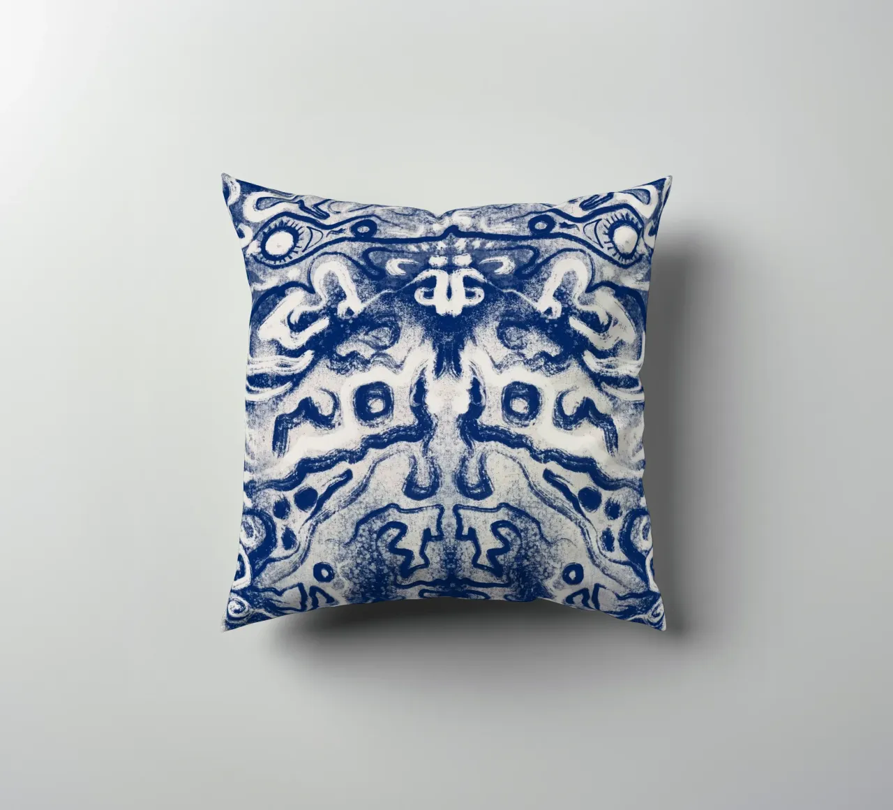 Cina blu rorschach cuscino da Little Dean