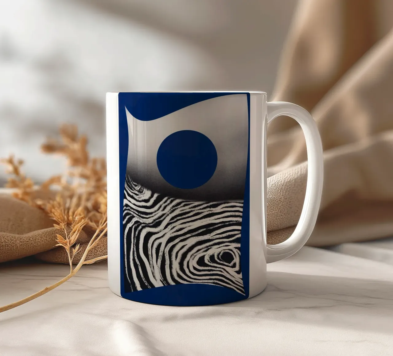 Mare scuro tazza in ceramica da Little Dean